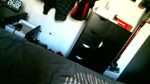 smallscorpion online show from 06/12/26, 08:02