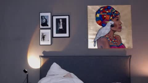 Snapshot of smalltittsbigsoul chatting on 02/16/26, 05:36 Anna no bbbbybybbabebyy just Anna. And dont call me mom please. online show from 02/16/26, 05:36