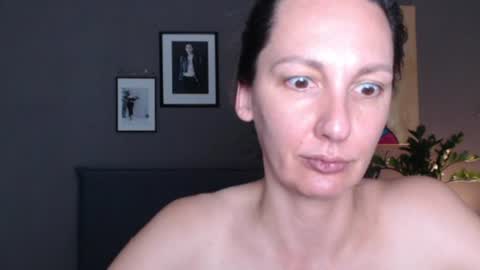 Snapshot of smalltittsbigsoul chatting on 07/11/26, 05:37 Anna no bbbbybybbabebyy just Anna. And dont call me mom please. online show from 07/11/26, 05:37