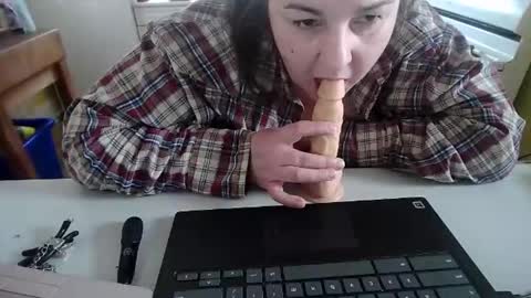 Snapshot of smalltowntrouble chatting on 02/23/26, 02:36 smalltowntrouble online show from 02/23/26, 02:36