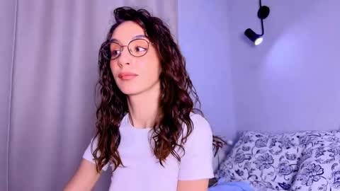 Elizabeth online show from 03/01/26, 04:36