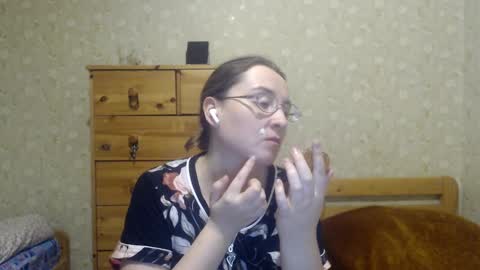 Snapshot of smart_rose chatting on 01/25/25, 04:57 smart_rose online show from 01/25/25, 04:57