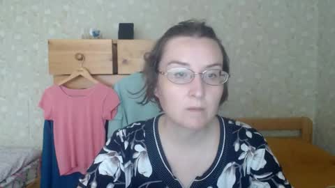 Snapshot of smart_rose chatting on 09/11/25, 12:05 smart_rose online show from 09/11/25, 12:05