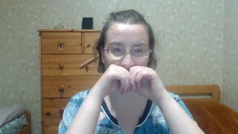 Snapshot of smart_rose chatting on 10/11/25, 02:04 smart_rose online show from 10/11/25, 02:04