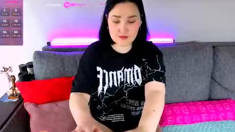 Snapshot of smartandamazing chatting on 06/28/26, 08:42 Dasha online show from 06/28/26, 08:42