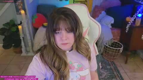 Snapshot of smashberry chatting on 11/24/25, 02:22 bb online show from 11/24/25, 02:22