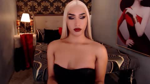 smasherqueen online show from 02/16/26, 07:54