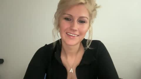 smexxii93 online show from 02/13/26, 05:20