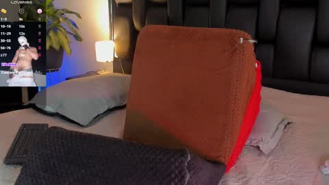 Jade Smiith online show from 10/03/25, 01:57