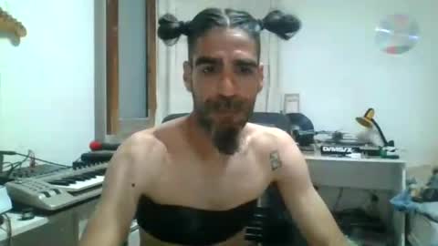 willy online show from 07/04/26, 10:27