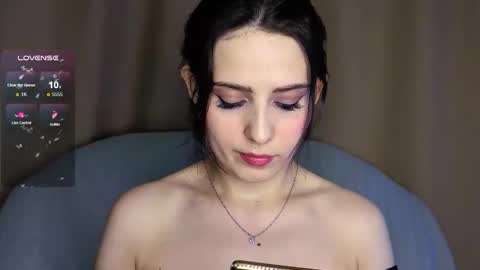 Bella online show from 11/30/25, 05:06