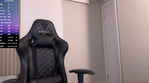 Emily Burns online show from 12/12/24, 05:59