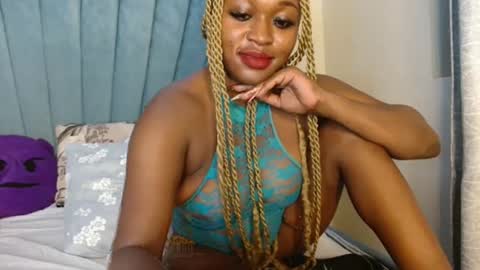 smiley_berry online show from 11/23/25, 03:45