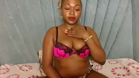 smiley_berry online show from 01/06/26, 12:25