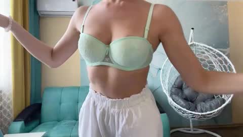 smiling_riddle online show from 03/19/26, 10:08