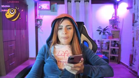 Snapshot of smilingsalor chatting on 03/07/25, 01:09 SmilingSalor online show from 03/07/25, 01:09