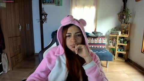 Snapshot of smilingsalor chatting on 10/08/25, 11:41 SmilingSalor online show from 10/08/25, 11:41