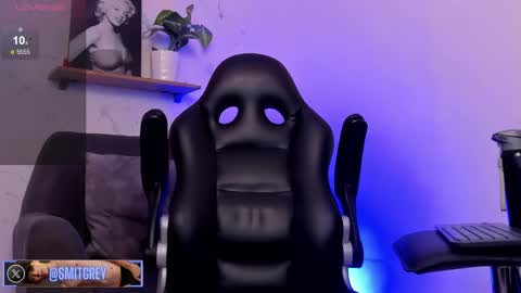 Snapshot of smitgrey chatting on 03/06/25, 01:16 SMIT online show from 03/06/25, 01:16