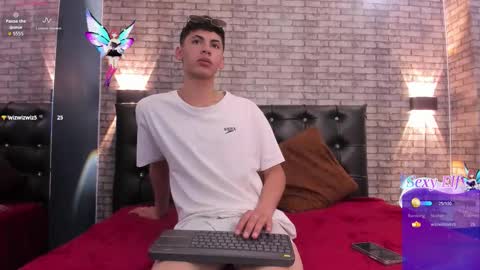 Snapshot of smith_luxe chatting on 03/25/26, 10:27 Smith online show from 03/25/26, 10:27