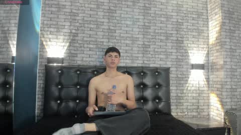 Snapshot of smith_luxe chatting on 04/01/26, 07:55 Smith online show from 04/01/26, 07:55