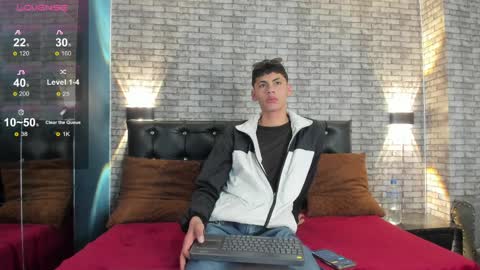 Snapshot of smith_luxe chatting on 04/06/26, 07:26 Smith online show from 04/06/26, 07:26