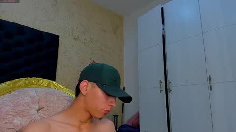 Mateo stiben online show from 04/22/26, 07:04