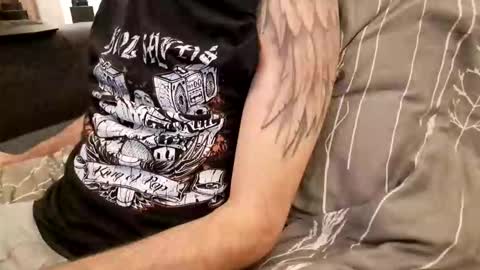 Smokeandwatching online show from 09/29/25, 04:06