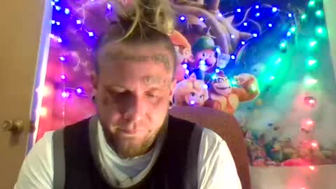 smoke online show from 03/11/25, 02:21