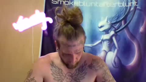 Snapshot of smokebluntafterblunt chatting on 06/07/26, 08:07 smoke online show from 06/07/26, 08:07