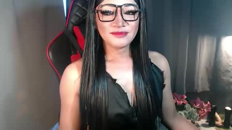 Amanda online show from 10/26/25, 10:36