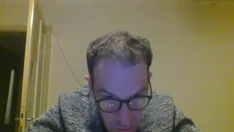 Snapshot of smokered100s chatting on 09/25/25, 08:34 luca online show from 09/25/25, 08:34