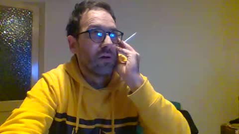 Snapshot of smokered100s chatting on 10/25/25, 07:08 luca online show from 10/25/25, 07:08