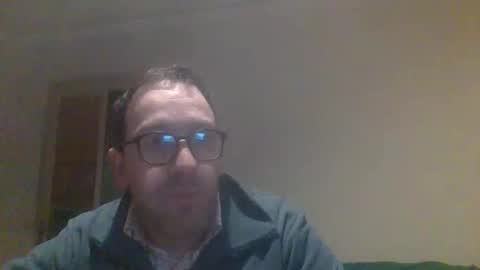 Snapshot of smokered100s chatting on 01/07/26, 06:21 luca online show from 01/07/26, 06:21