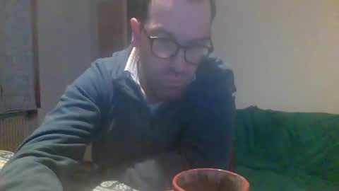 Snapshot of smokered100s chatting on 01/10/26, 08:21 luca online show from 01/10/26, 08:21