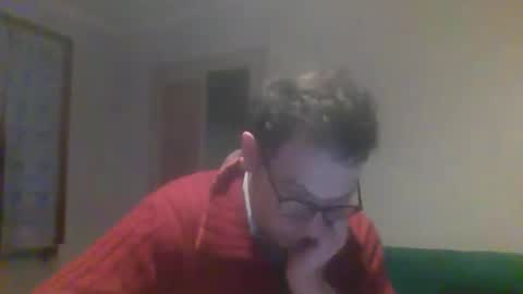 Snapshot of smokered100s chatting on 02/01/26, 08:40 luca online show from 02/01/26, 08:40