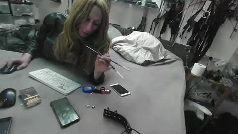 smokeslut365 online show from 01/22/25, 01:31