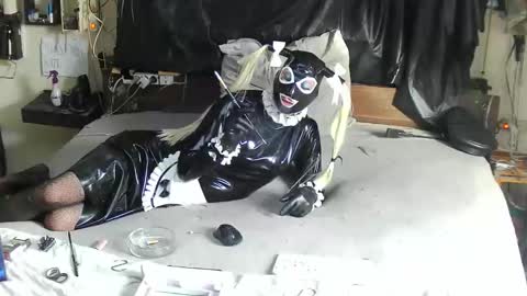 smokeslut365 online show from 02/15/26, 09:30