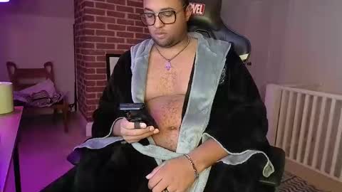 Smoothj2011 online show from 04/03/26, 08:12