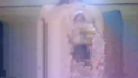 Snapshot of smoothkiwi chatting on 09/13/25, 07:57 smoothkiwi online show from 09/13/25, 07:57