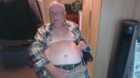 Snapshot of smoothmutton chatting on 10/07/25, 06:05 smoothmutton online show from 10/07/25, 06:05