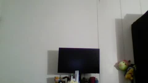 Snapshot of smoothvodka chatting on 12/09/24, 12:23 Bambi--Vodka online show from 12/09/24, 12:23