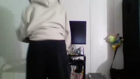 Snapshot of smoothvodka chatting on 12/25/24, 01:53 Bambi--Vodka online show from 12/25/24, 01:53