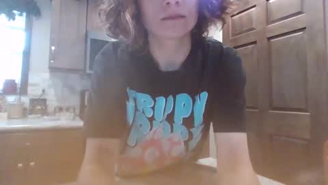 Snapshot of smoothvodka chatting on 02/03/25, 03:49 Bambi--Vodka online show from 02/03/25, 03:49