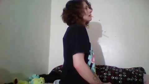 Snapshot of smoothvodka chatting on 11/14/25, 10:29 Bambi--Vodka online show from 11/14/25, 10:29