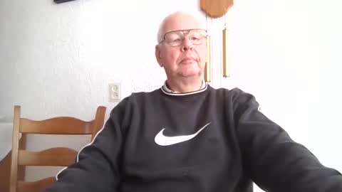 smoothy5460 online show from 02/18/25, 12:39