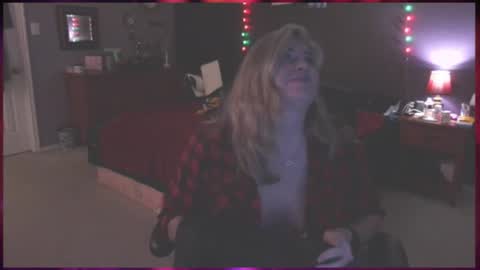 Snapshot of sn0wflakexd chatting on 06/18/26, 12:33 sn0wflakexd online show from 06/18/26, 12:33