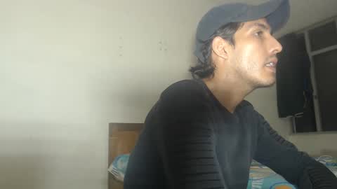 snackontime19 online show from 09/16/25, 04:35