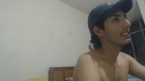 snackontime19 online show from 10/01/25, 05:13