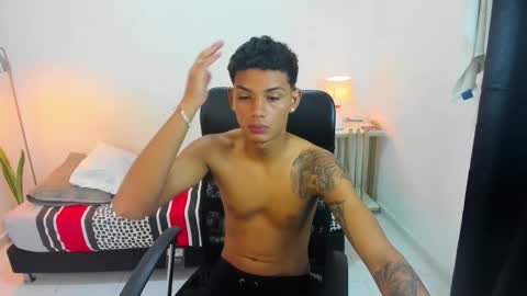 snak_master1 online show from 10/15/25, 02:39