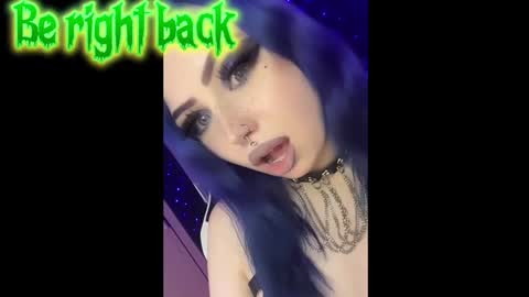 Snapshot of snake_bites chatting on 01/01/25, 02:09 Reeginaaaaa online show from 01/01/25, 02:09